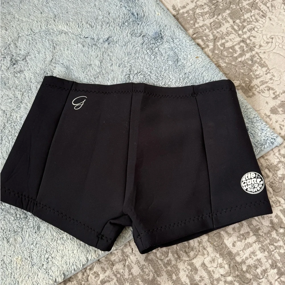 Rip Curl Women's Wetsuit Shorts 12 Black - Picture 2 of 3